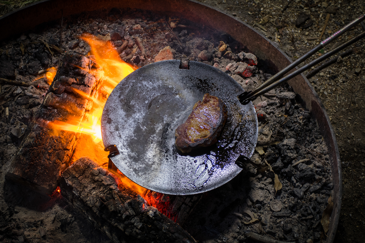 14 Charcoal Vs Trad Fire Tischer