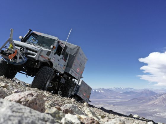 Hochgeländegängige Unimog U 5023 Unterstützen Expeditionsteam In Chile Gleichzeitig Höhenweltrekord Mit 6.694 Metern Extreme Off Road Unimog U 5023 Trucks Assist An Expedition Team In Chile And Even Set The World Altitude Record At 6694 Metres