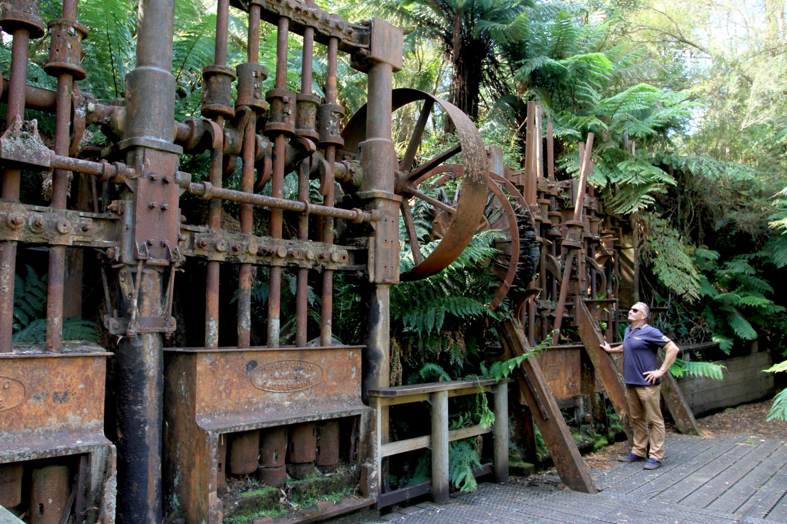 Tasmania ANCHOR STAMPER Pat Callinan's 4X4 Adventures