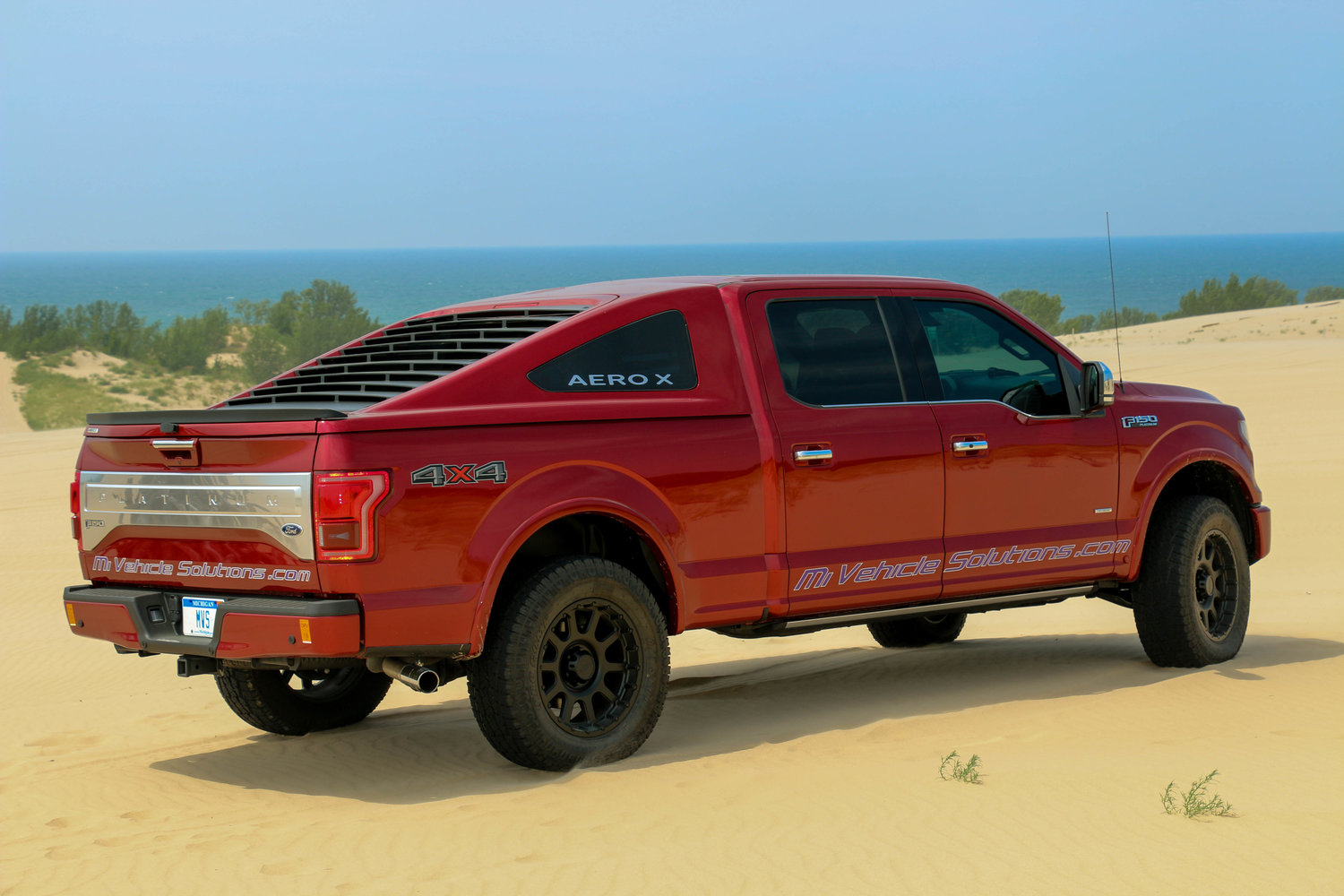Louvres are cool again… but on canopies?