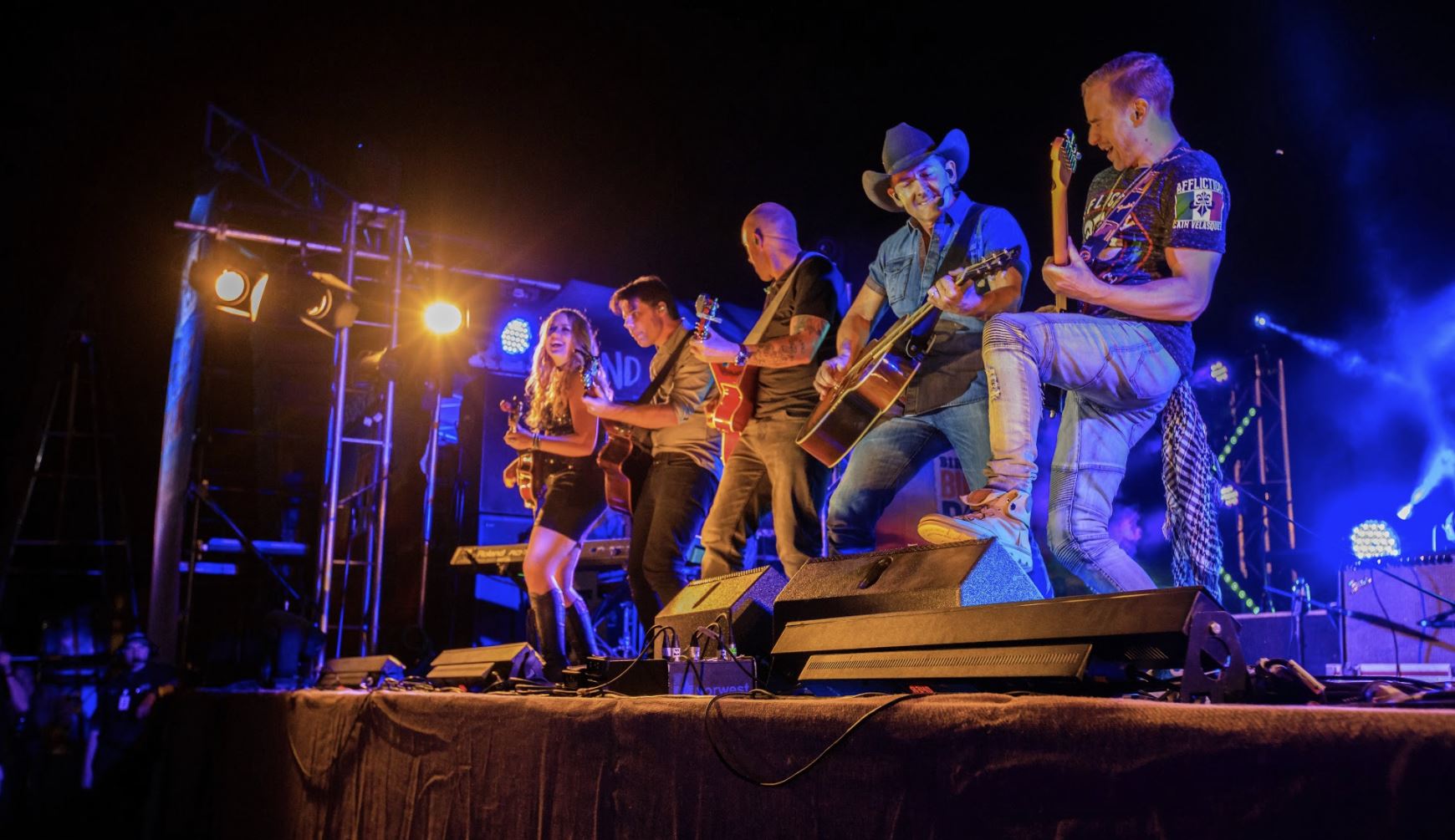 Just 100 tickets left for the Big Red Bash – Dont miss out!