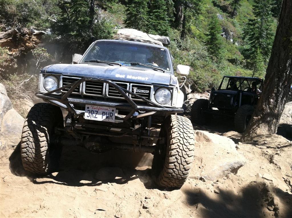 Unstoppable HiLux: Three transfer cases and 511:1 ratio drive