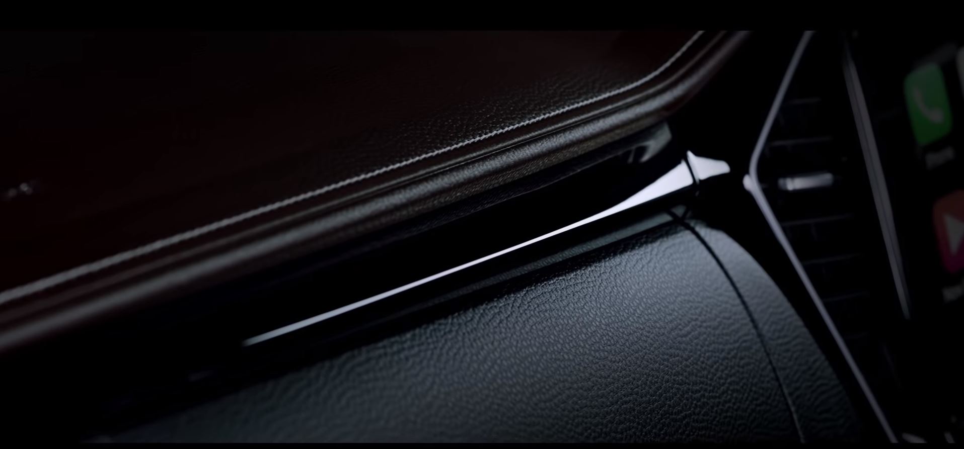 Isuzu Interior Dash Infotainment