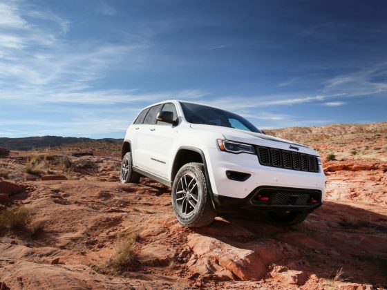 2017 Jeep Grand Cherokee Trailhawk, with the new facelift