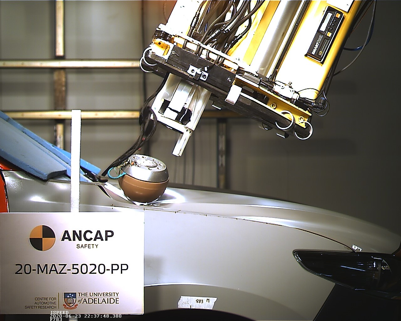 Photo Mazdabt 50pedestrianhead