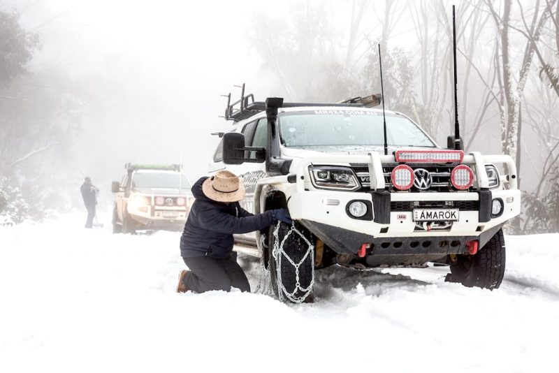 How to use snow chains on your 4x4 Pat Callinan's 4X4 Adventures