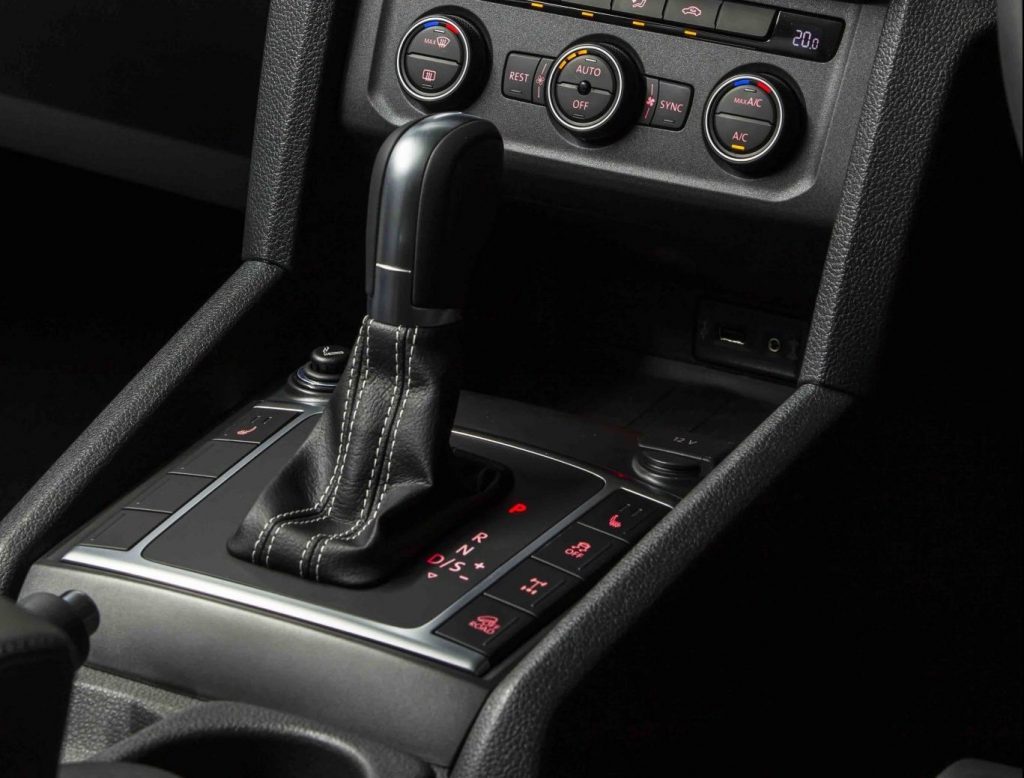 called the 'TDI550', the V6 Amarok comes with a 8-speed automatic, with a six-speed manual option coming soon.