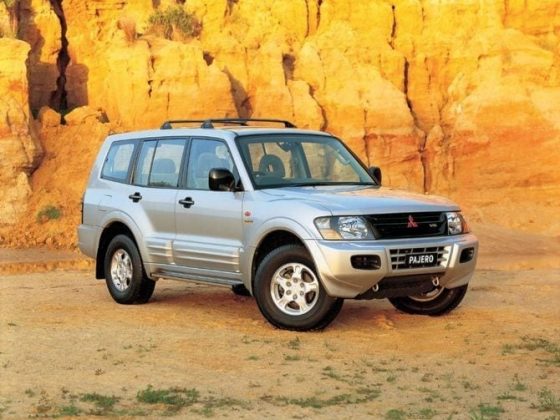 Silver Pajero Mk3 NM/NP