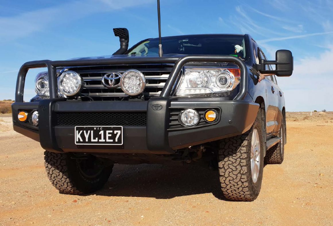 vehicle-why-im-not-buying-a-300-series-8